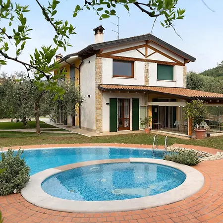 Πανσιόν Casa Elisa 3*